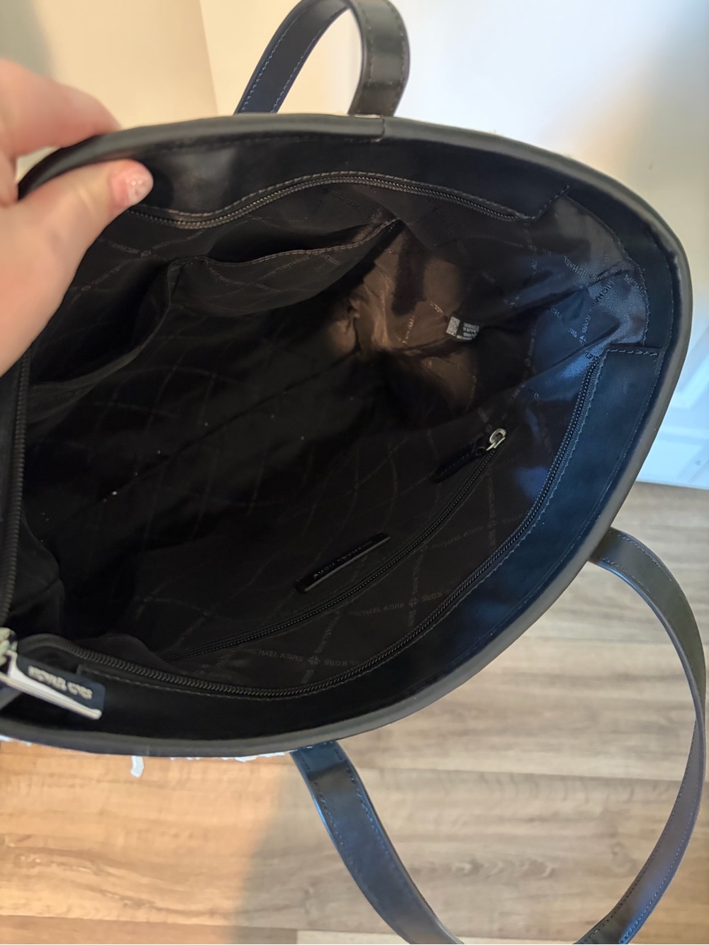 Michael Kors Black and White Ombre Tote - Picture 5 of 6